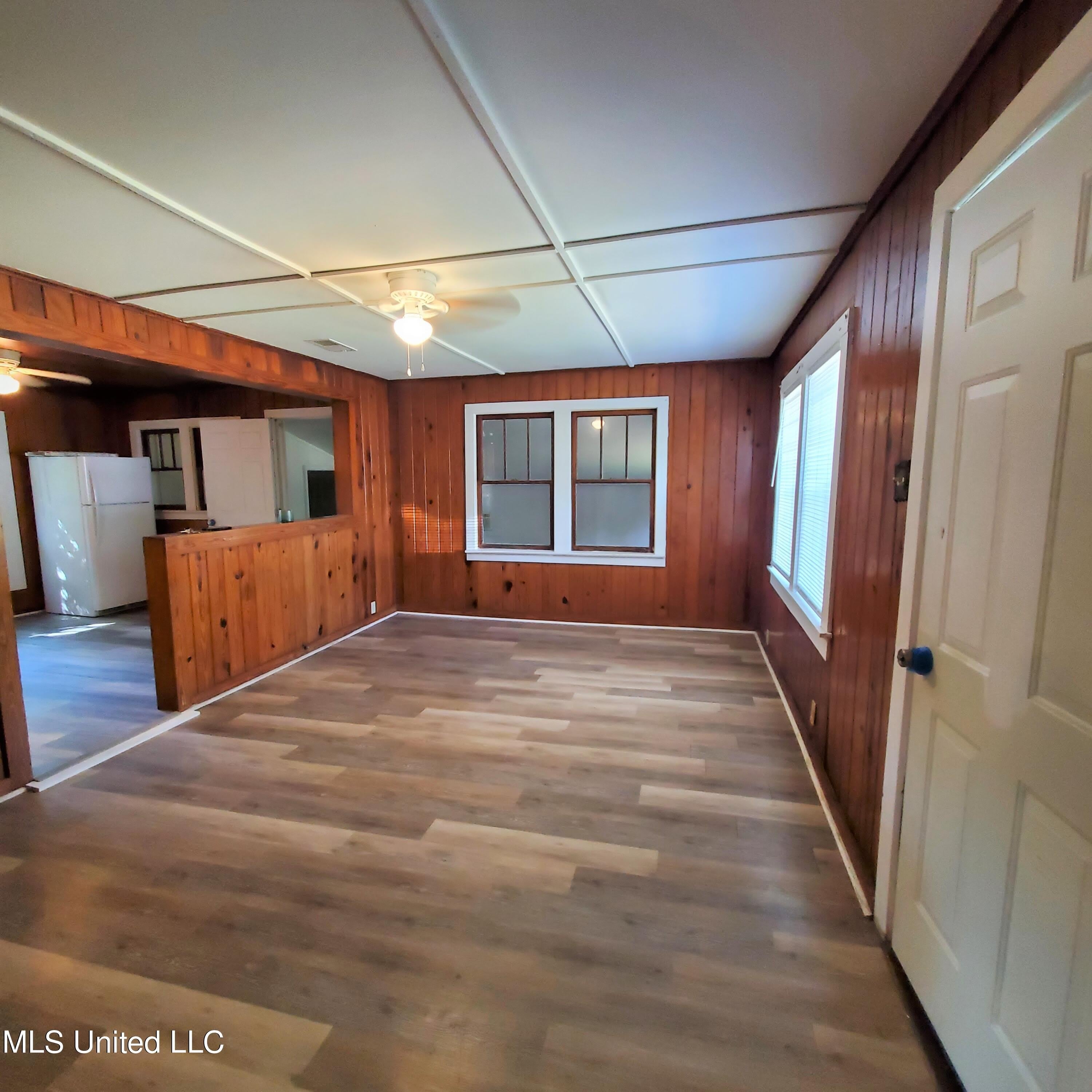 2217 32nd Street – photo 3