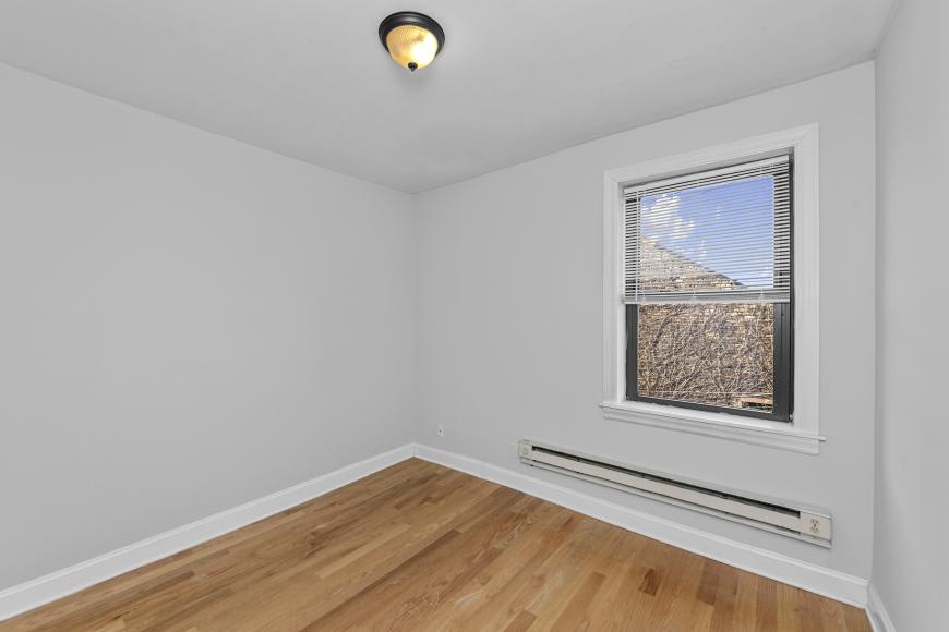 3722 North Pine Grove Ave. – photo 5