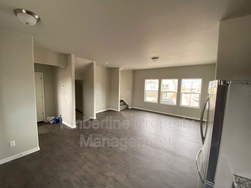889 Grissom Drive – photo 4