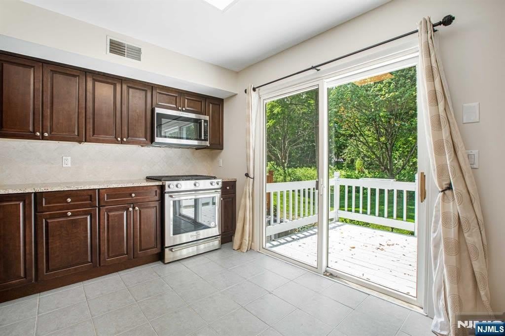 6 04 Cross Meadows – photo 3