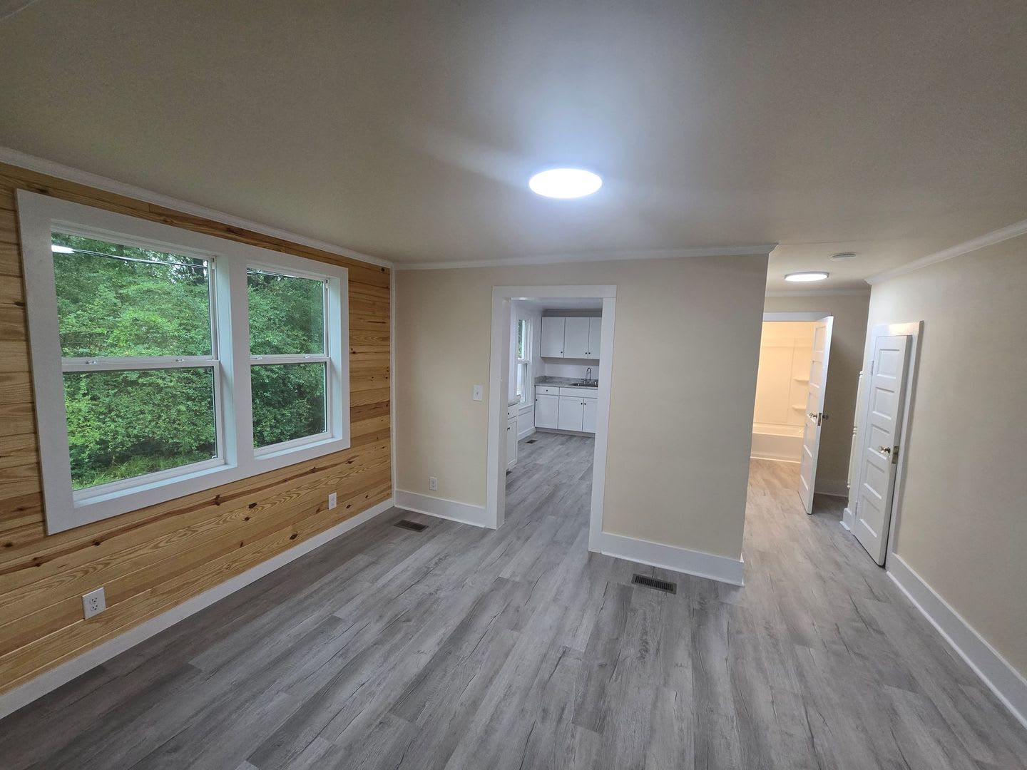 ADORABLE BUNGALOW IN SUSSEX COUNTY – photo 4