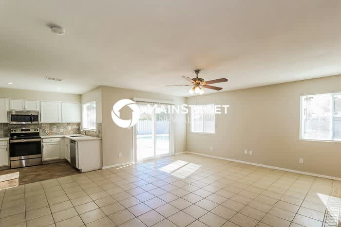 705 West Frito Avenue – photo 5