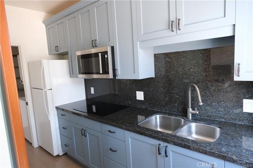 1955 Las Lomitas Dr – photo 2
