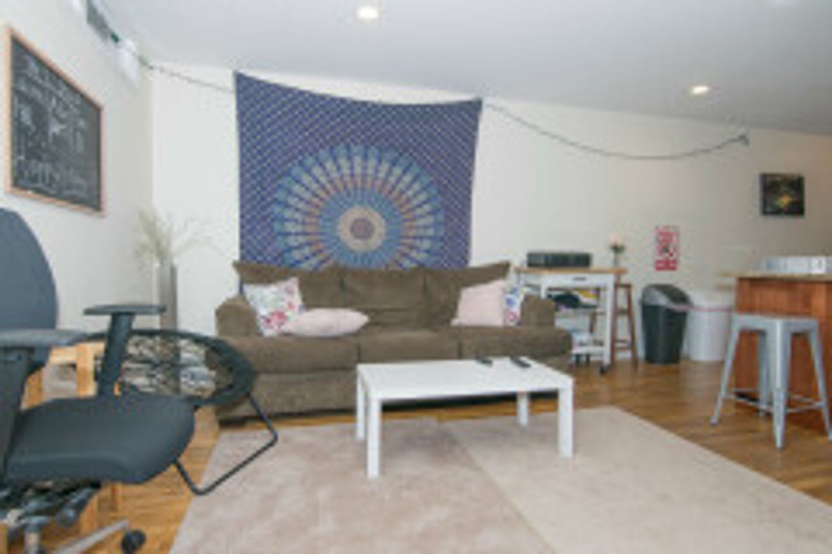 AMAZING BROOKLINE 3 BED!!!! – photo 2