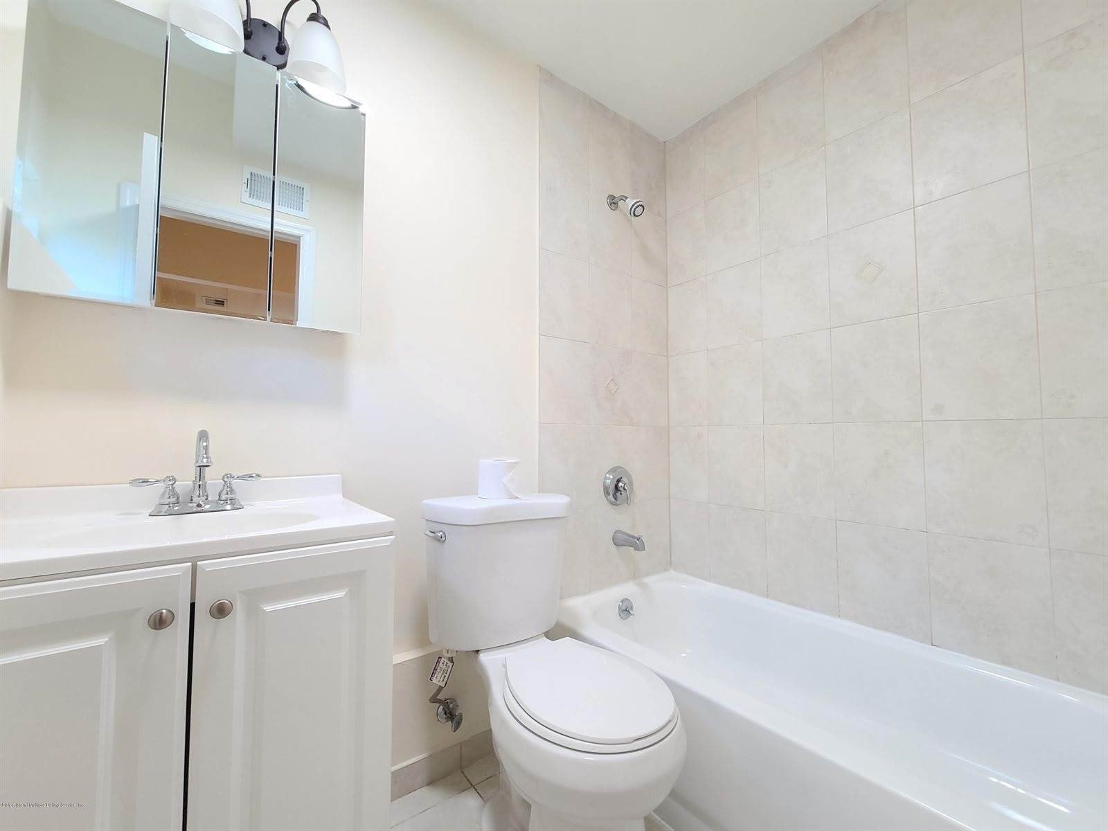 7300 Amboy Road – photo 3