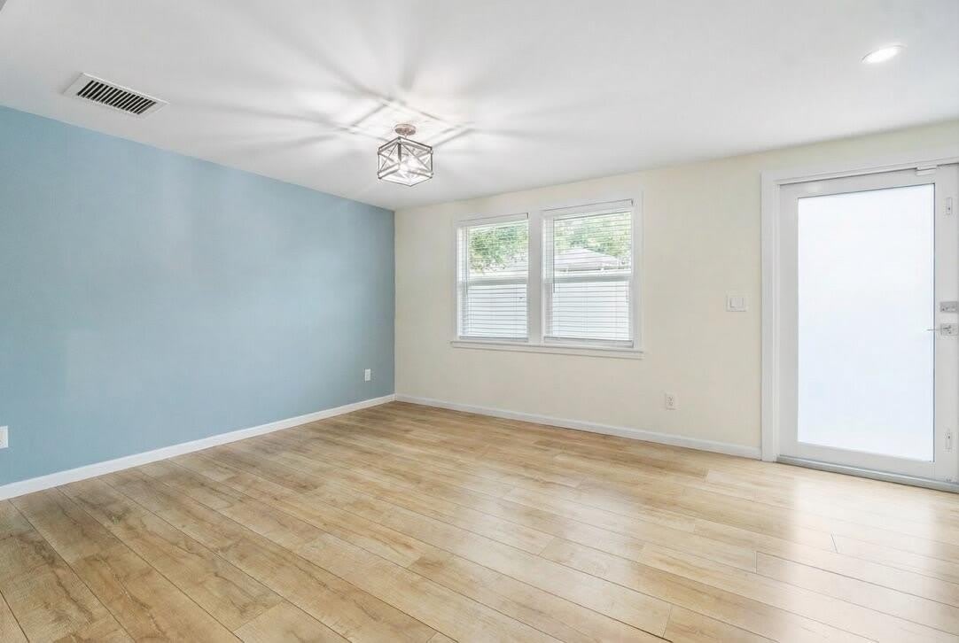 353 E Lakewood Road – photo 2