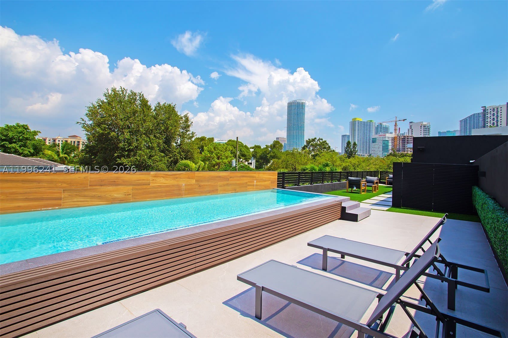 420 SW 15th Rd – photo 4