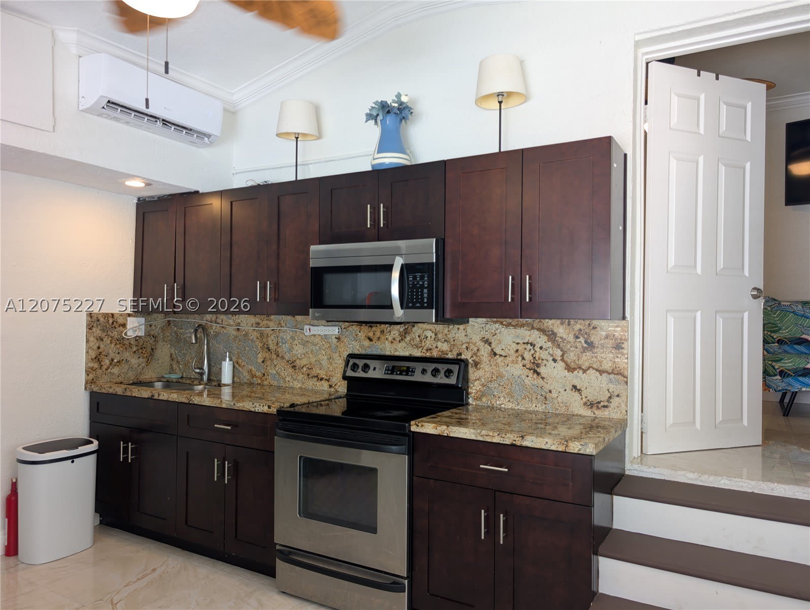 3221 NE 7th St – photo 5