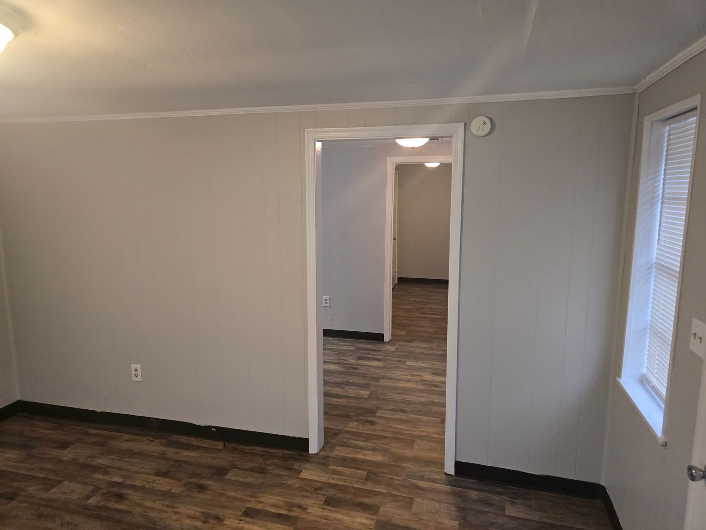 2 Bed 1 bath duplex right across from Midlands Tech – photo 3