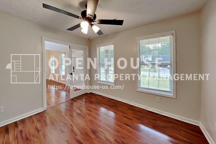 7318 Coral Lake Drive – photo 5