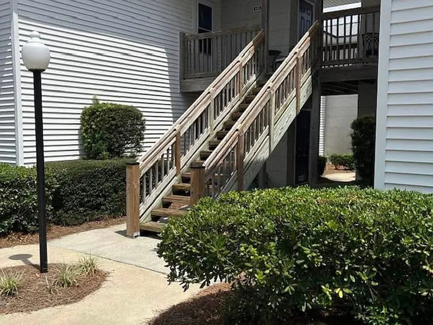 Fully Furnished 1 Bed 1 Bath Island Square Condo – photo 1