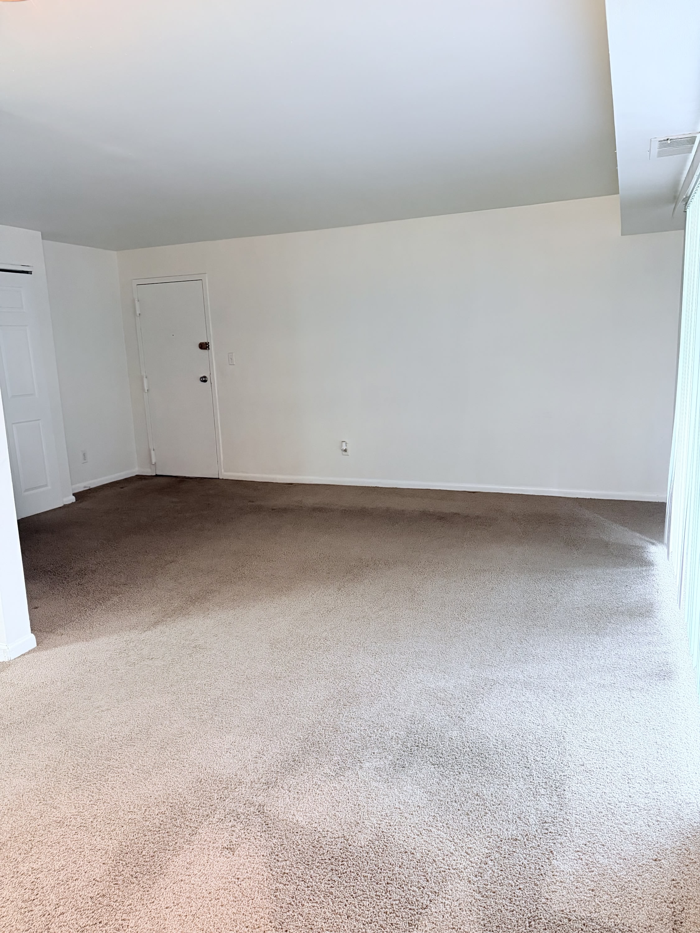 1022 Adams Avenue- APT 1D – photo 2