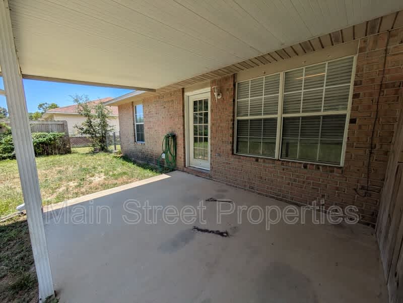 3359 Greenbriar Circle – photo 2