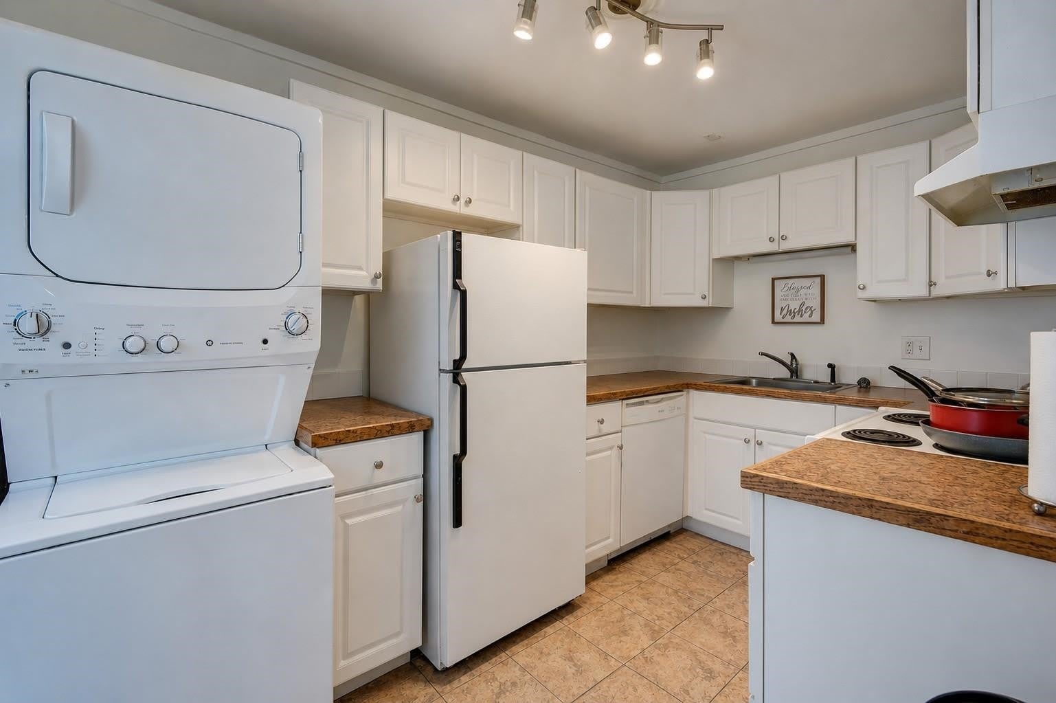 22 Oak Street – photo 3