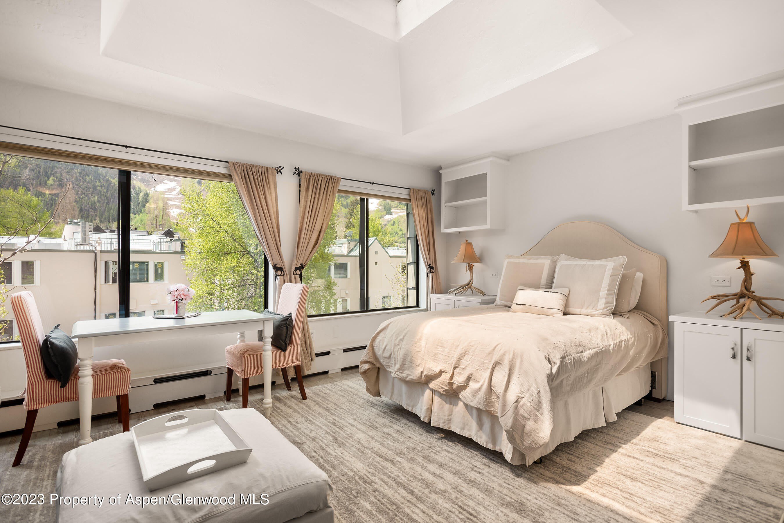 725 E Main Street – photo 3
