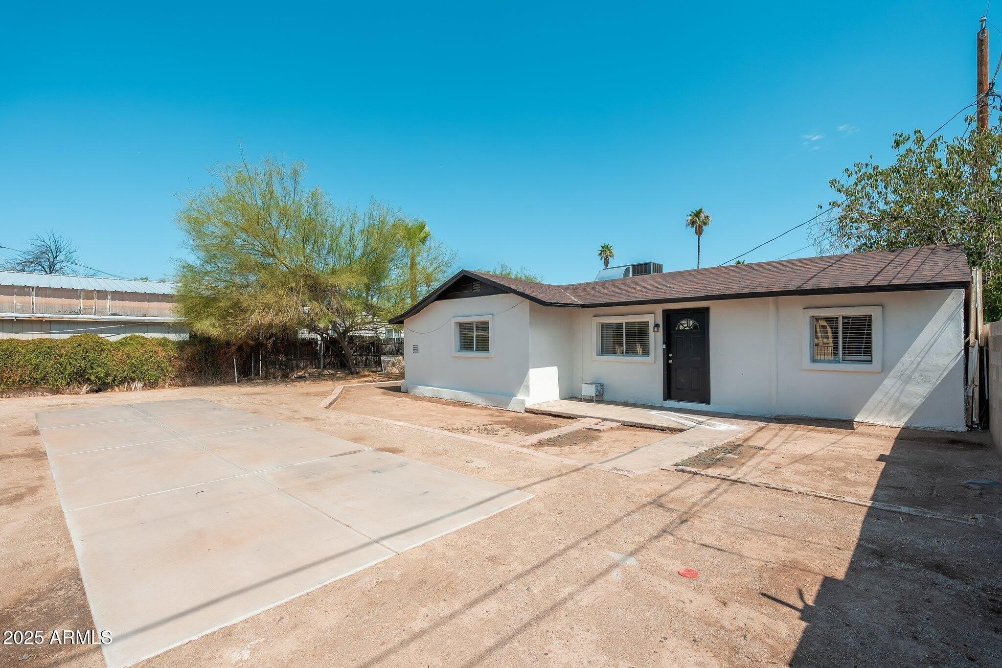744 W Coolidge Street – photo 2