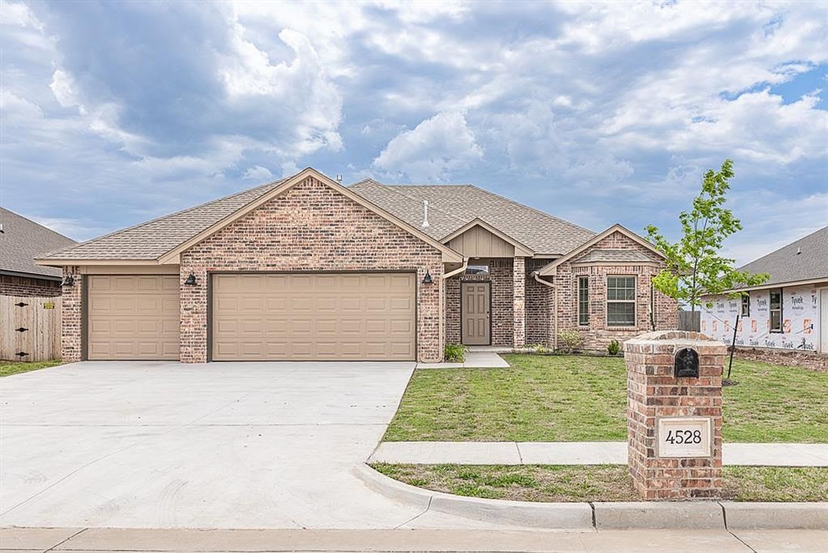 4528 Adobe Court – photo 1