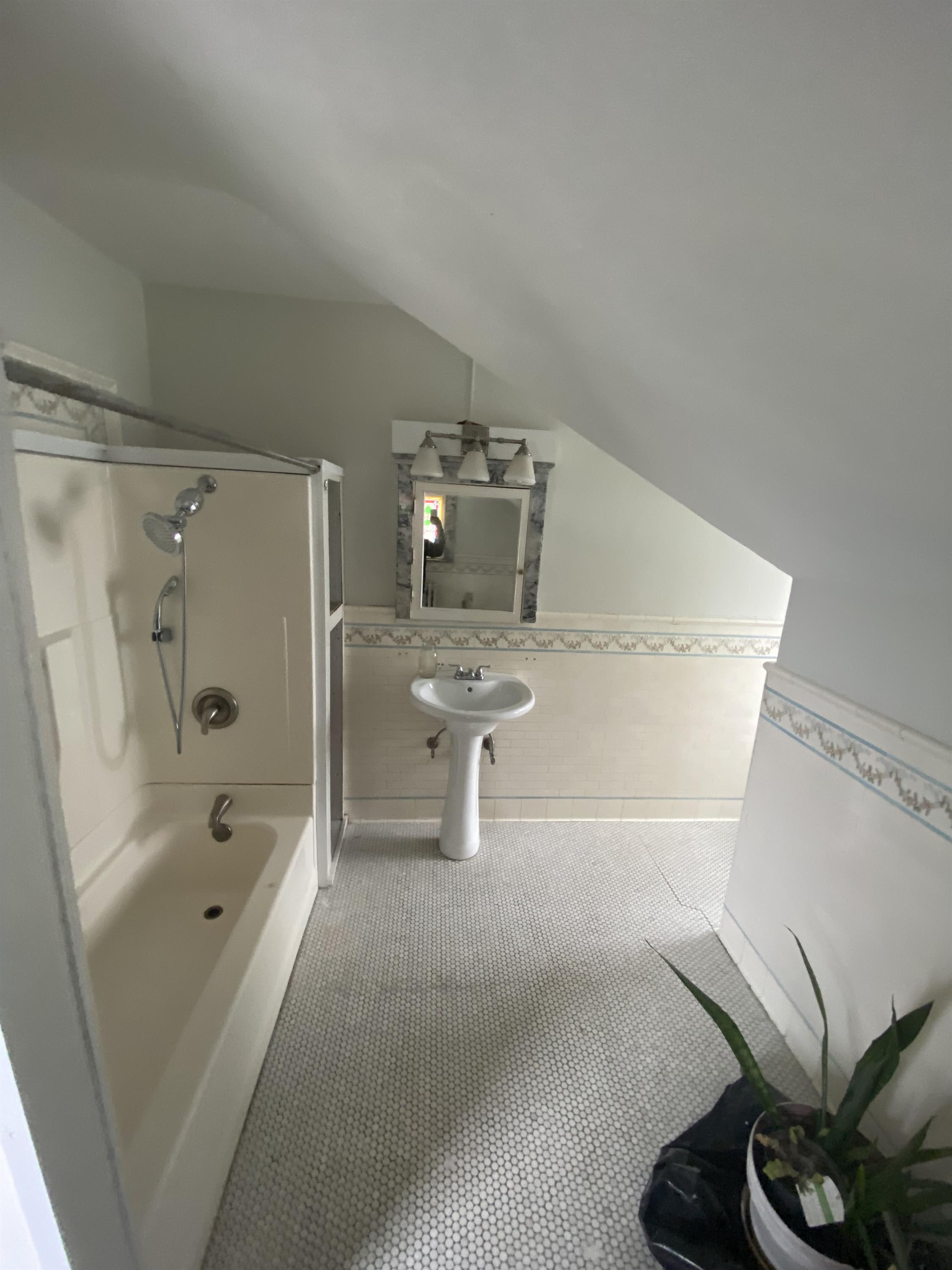 1 Weimoor Court – photo 4