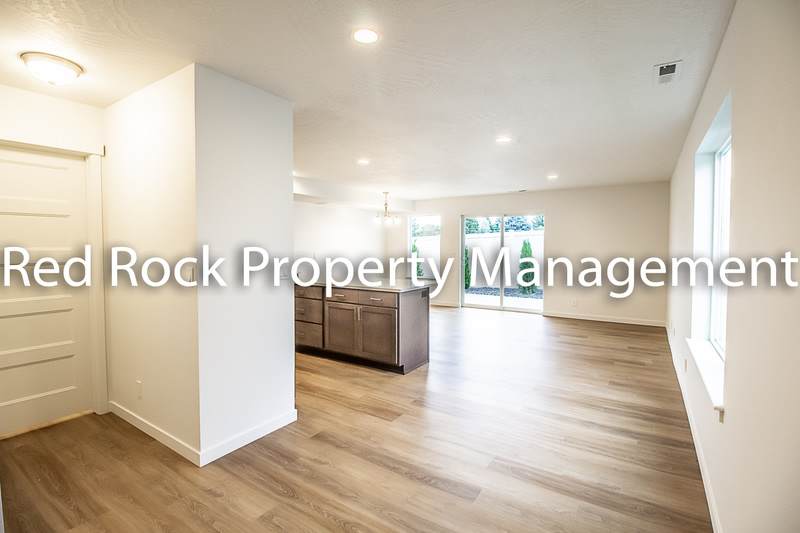 1430 North Michigan Lane – photo 3
