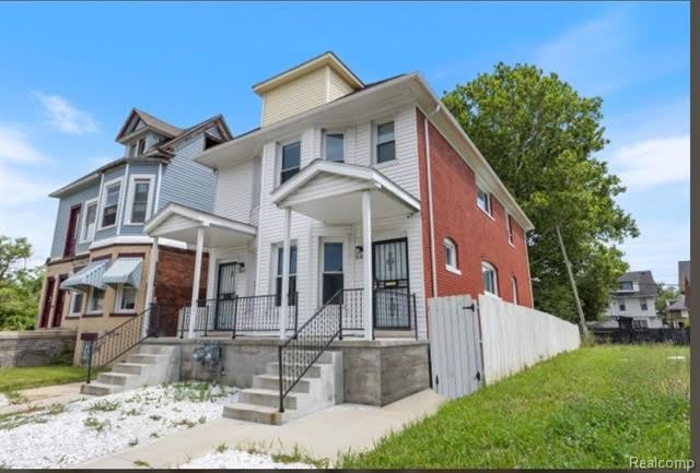 885 Clairmount Street – photo 2
