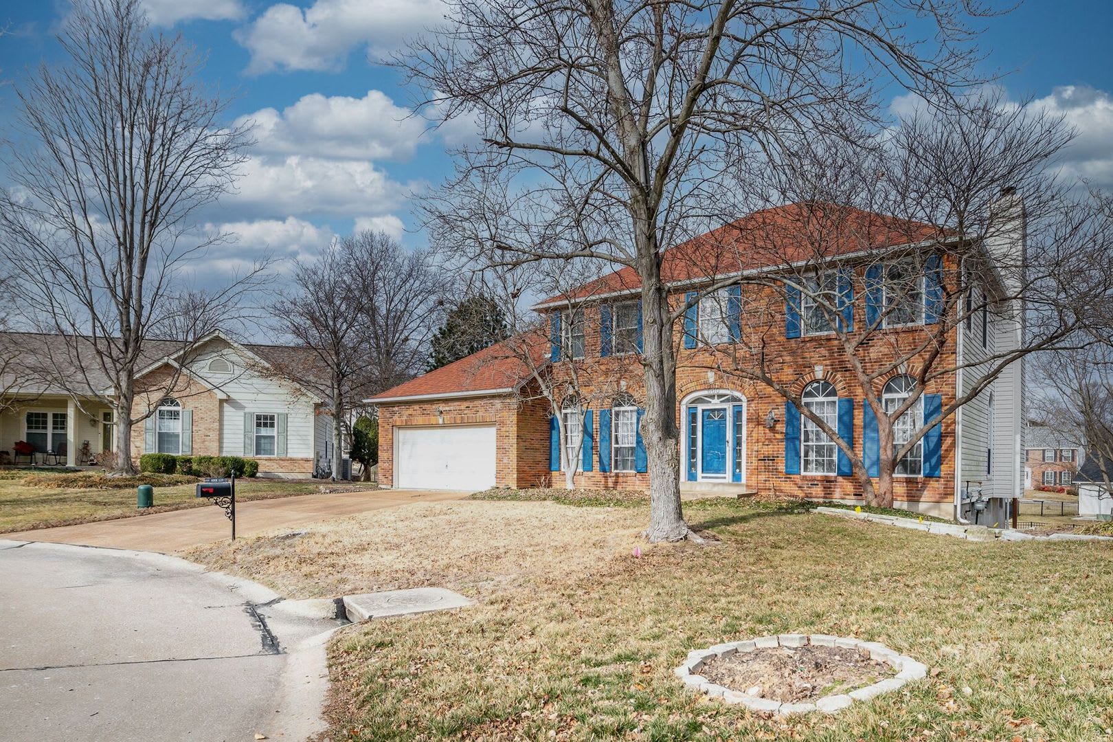 Spacious Parkway South Home with Walk-Out Basement & Large Backyard – photo 2