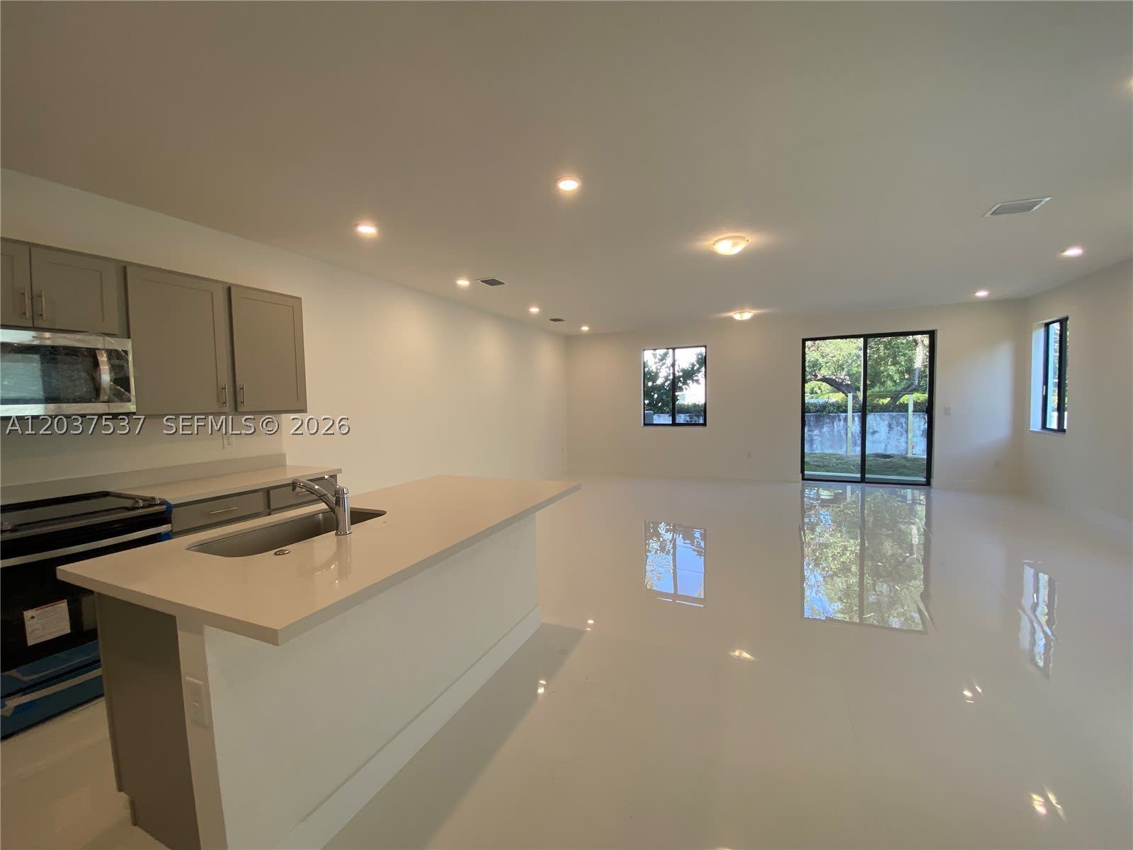 2402 SW 145th Pl – photo 3