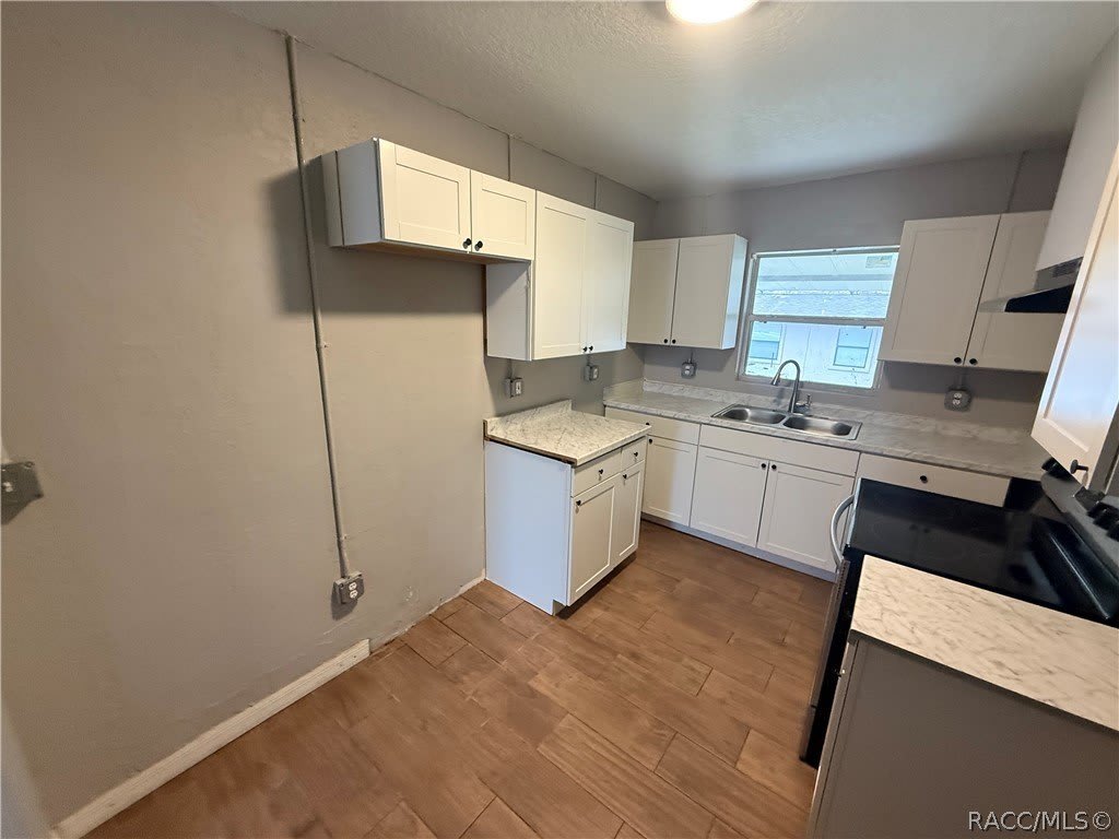 917 Zephyr Street – photo 3
