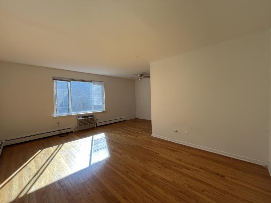 516 West Melrose Avenue – photo 2