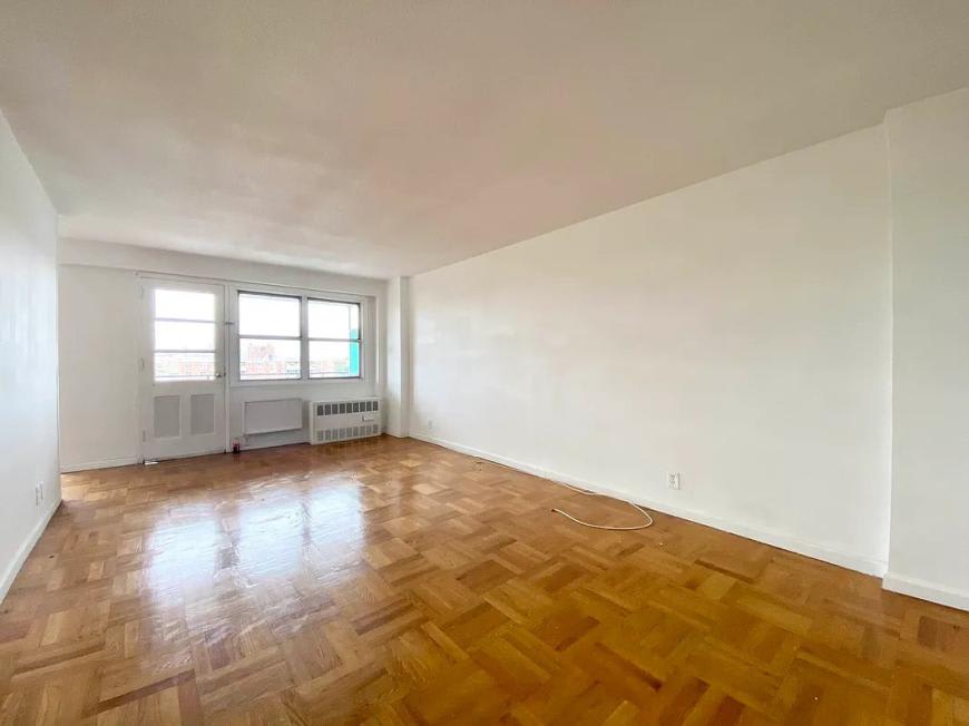 210 West 251st Street – photo 2