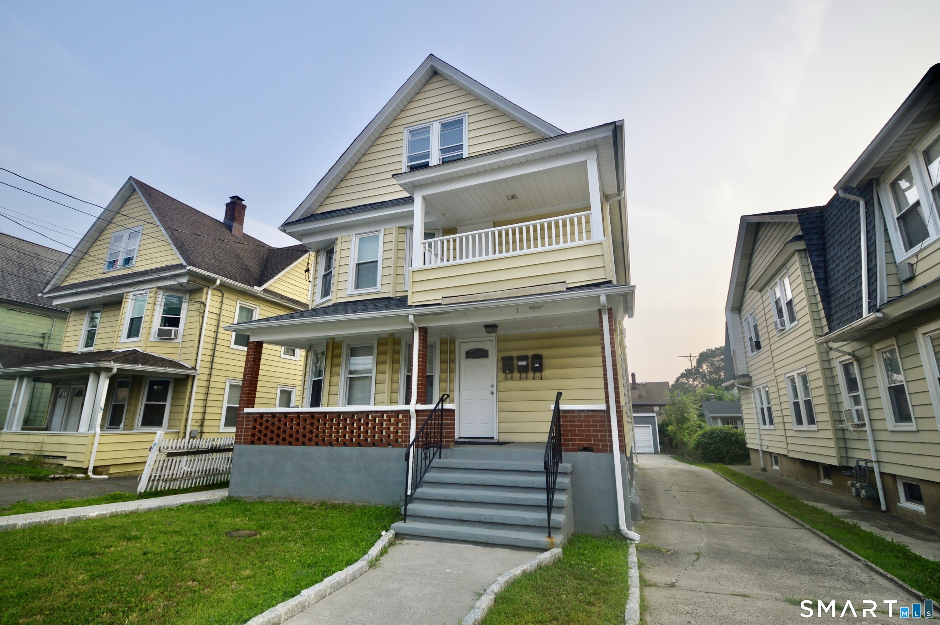 809 Brewster Street – photo 1