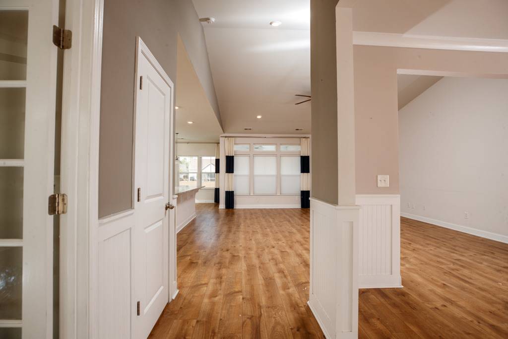 1208 Ficus Dr – photo 4