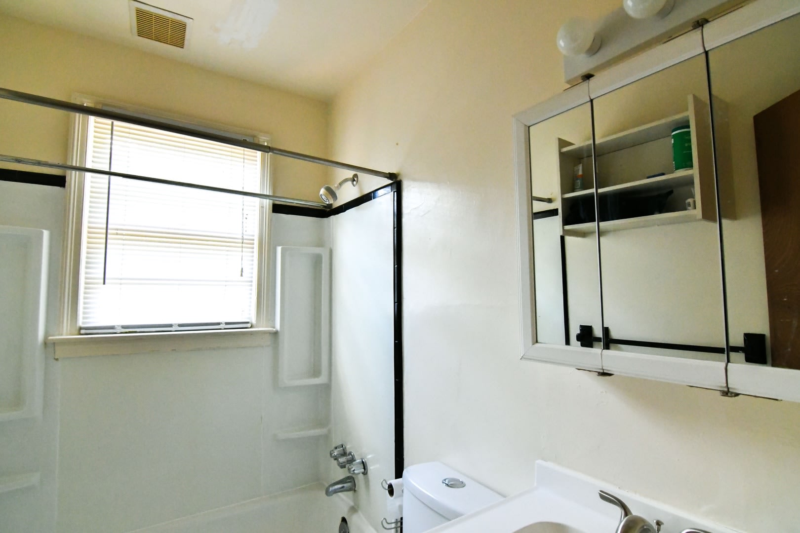 2027 2028 School Year Available 6 Br 3 Bath House Within Walking Distance Of Uva Grounds And The Corner – photo 5