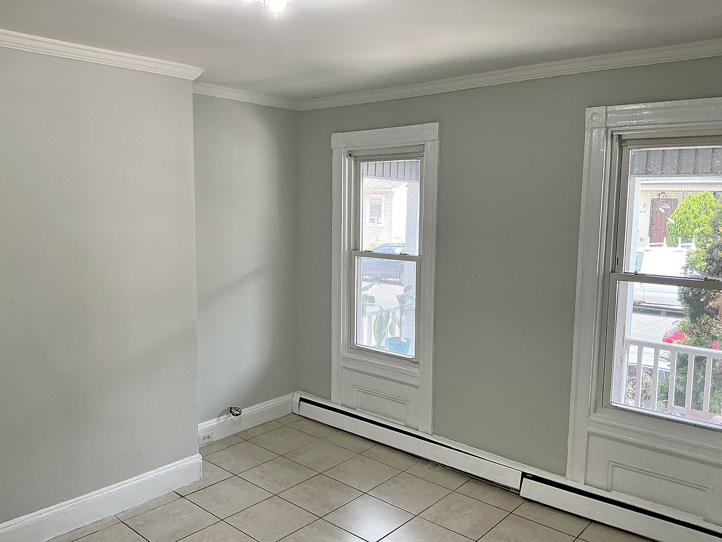 546 Livingston St – photo 5