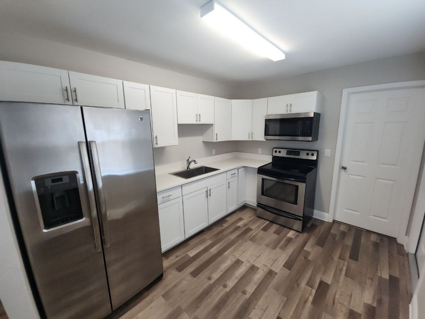 New Remodeled – photo 2