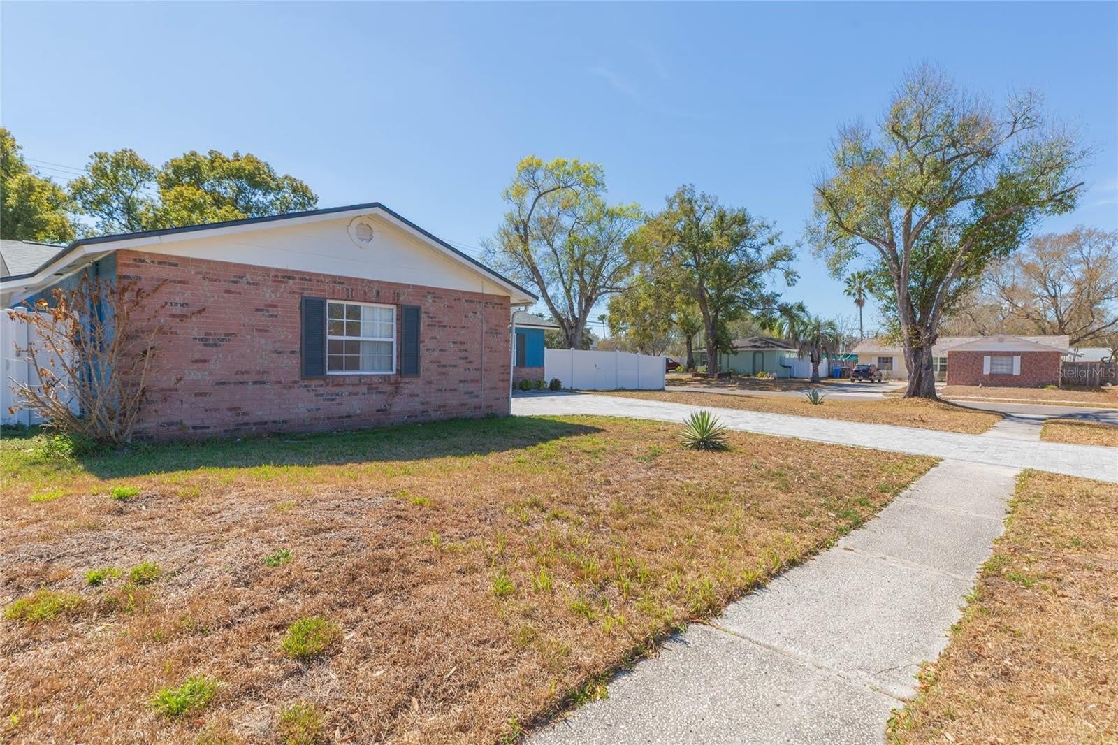 2307 LINCOLN Court – photo 3
