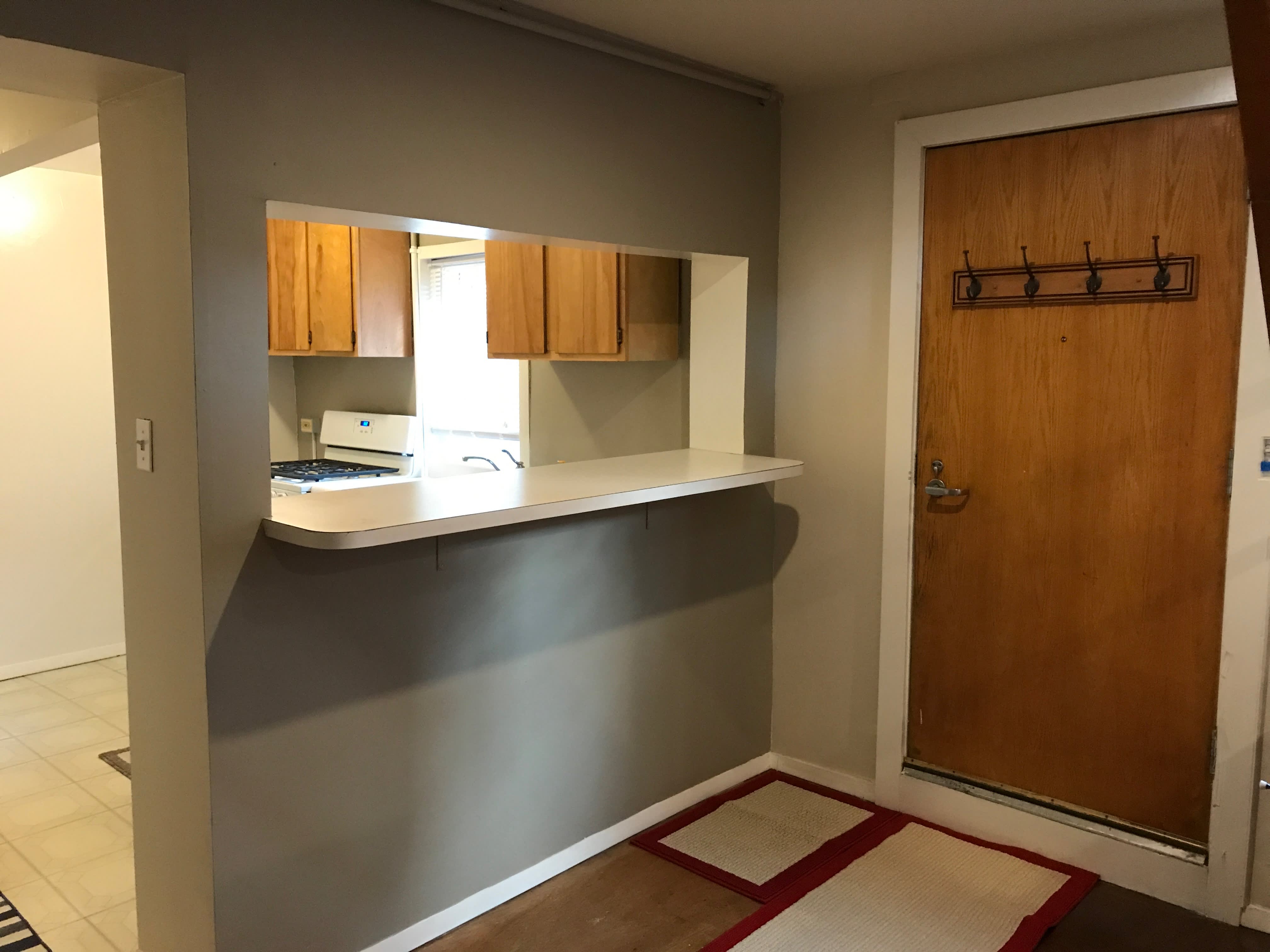 1310 W Argyle St – photo 2