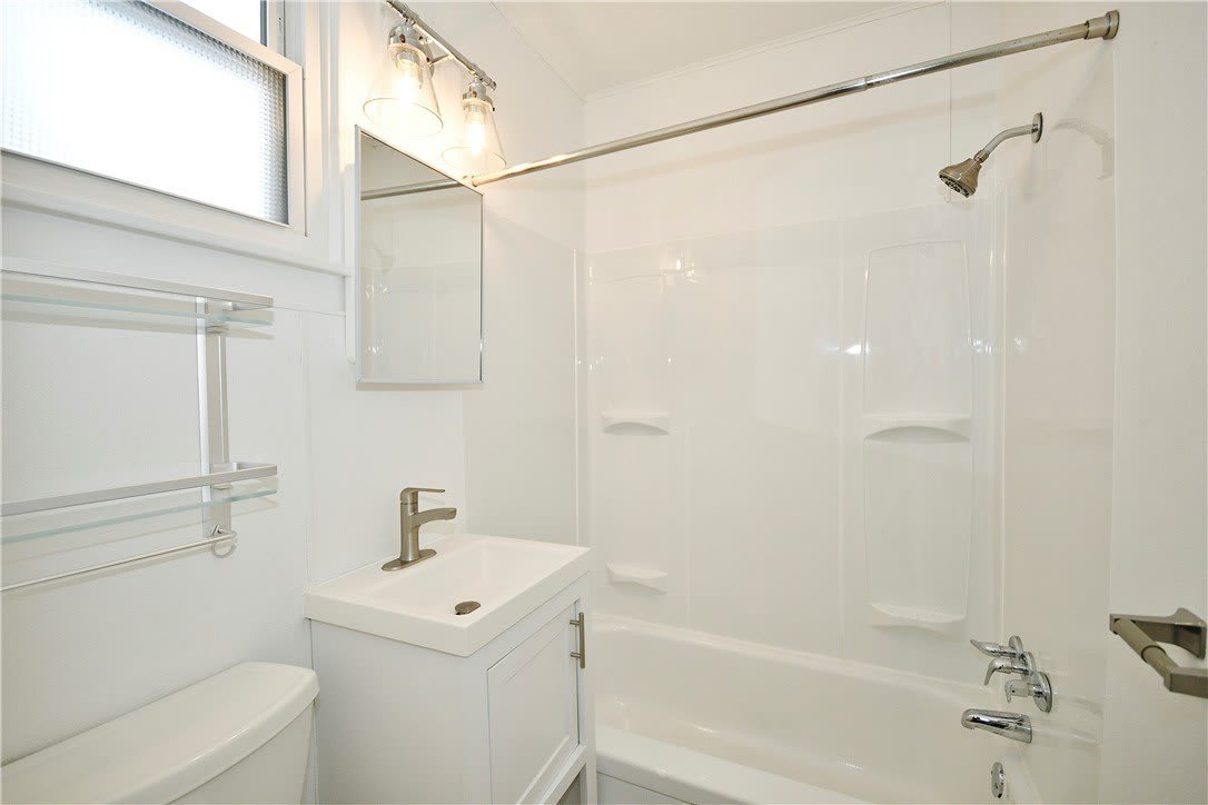 2611 Voelkel Ave – photo 4