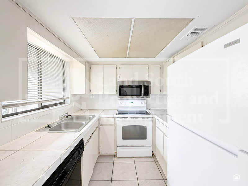 4948 Market Square – photo 5