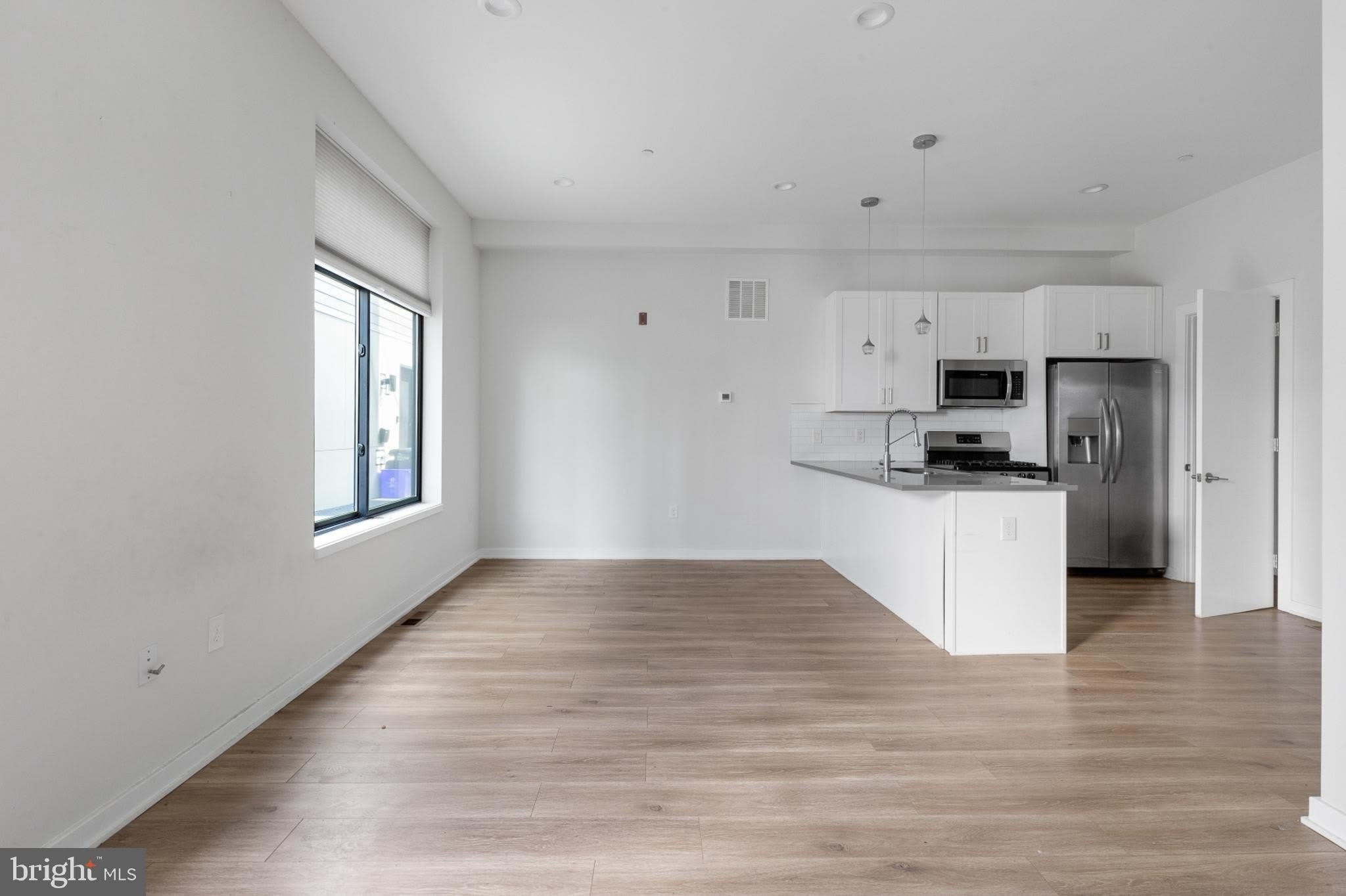 360 MONASTERY Avenue – photo 3