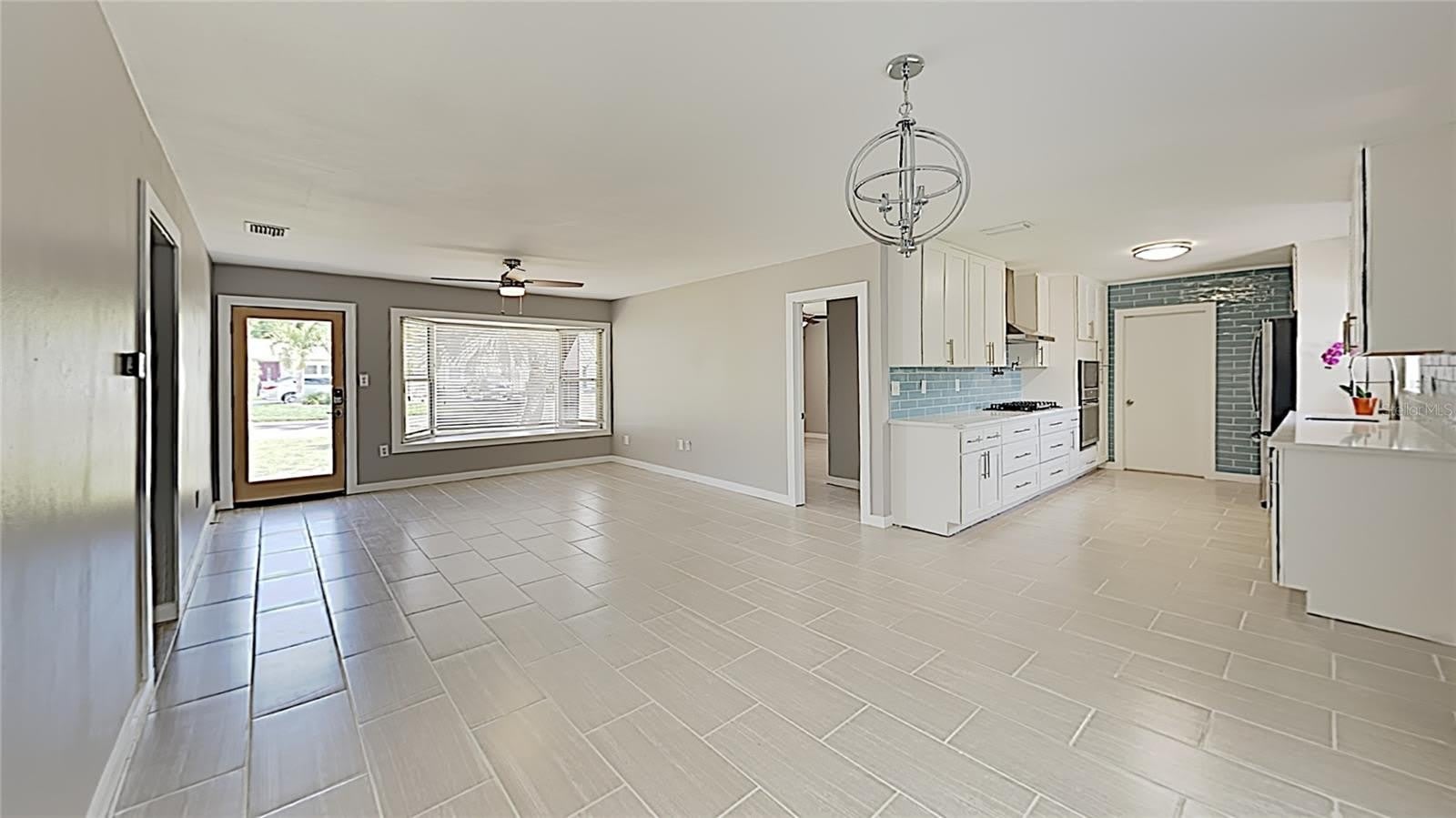 4511 S GAINES Road – photo 2