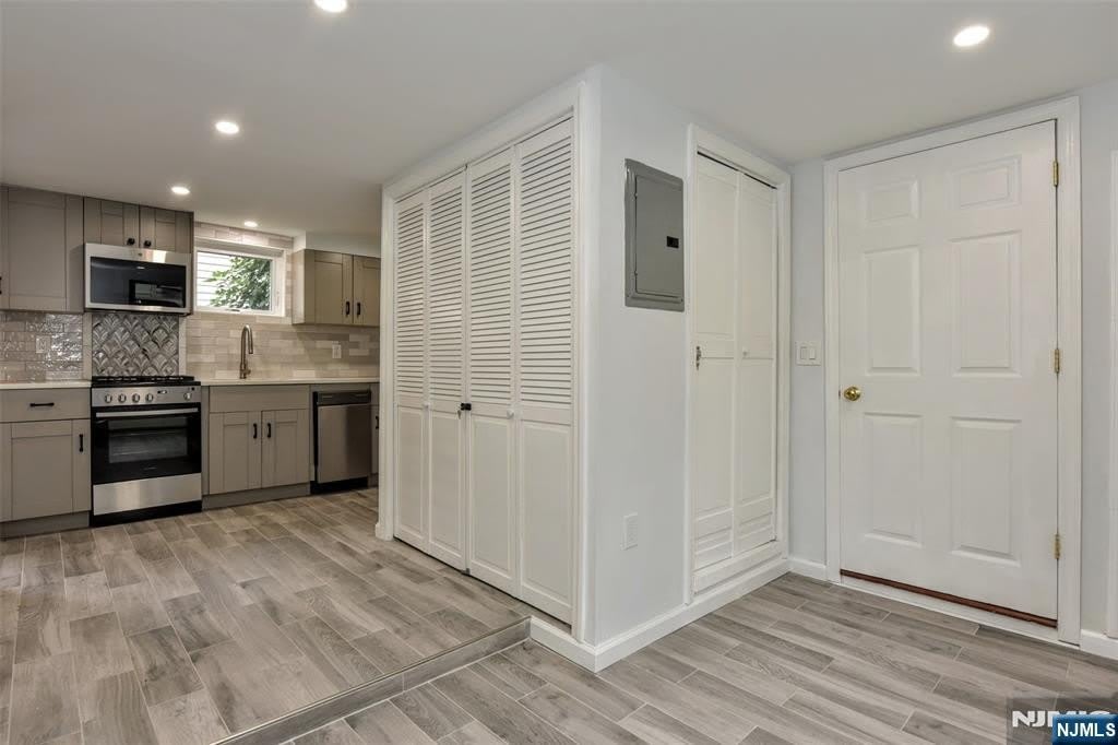 112 Pink Street – photo 4