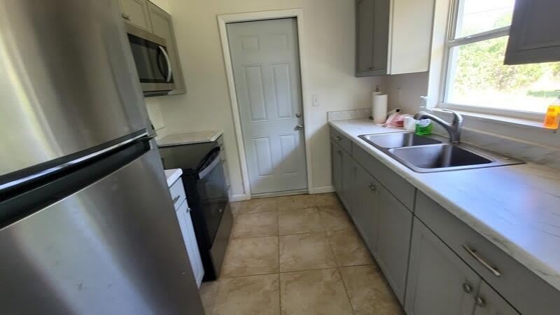 1190 Pine Valley Lane – photo 4