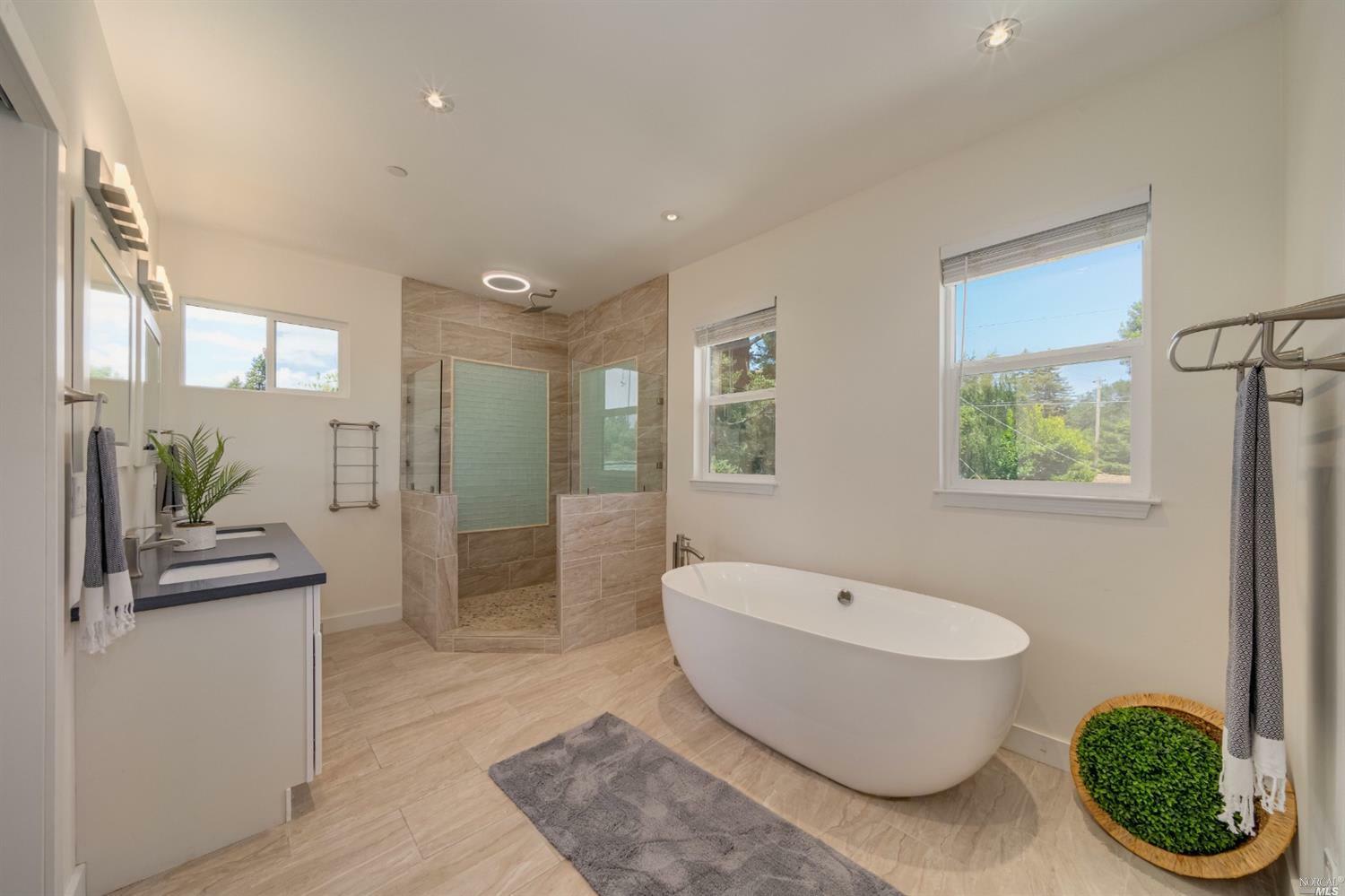 532 Yulupa Avenue – photo 5