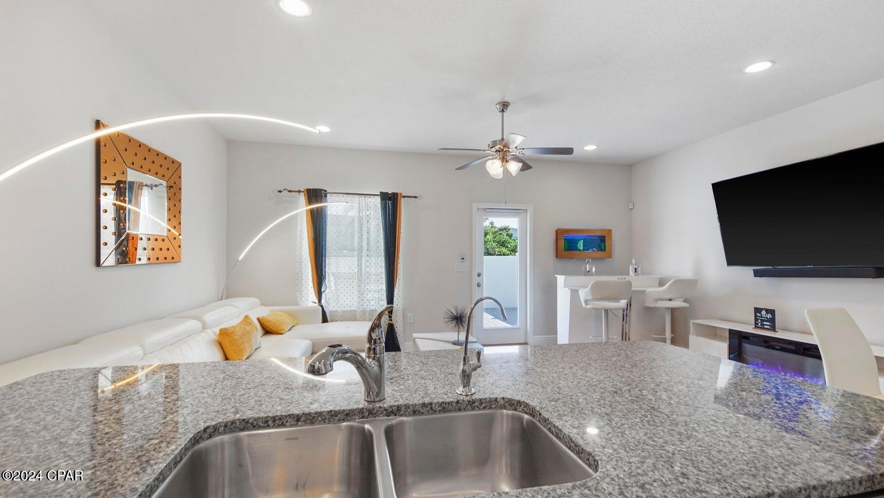 7482 Shadow Lake Drive – photo 4