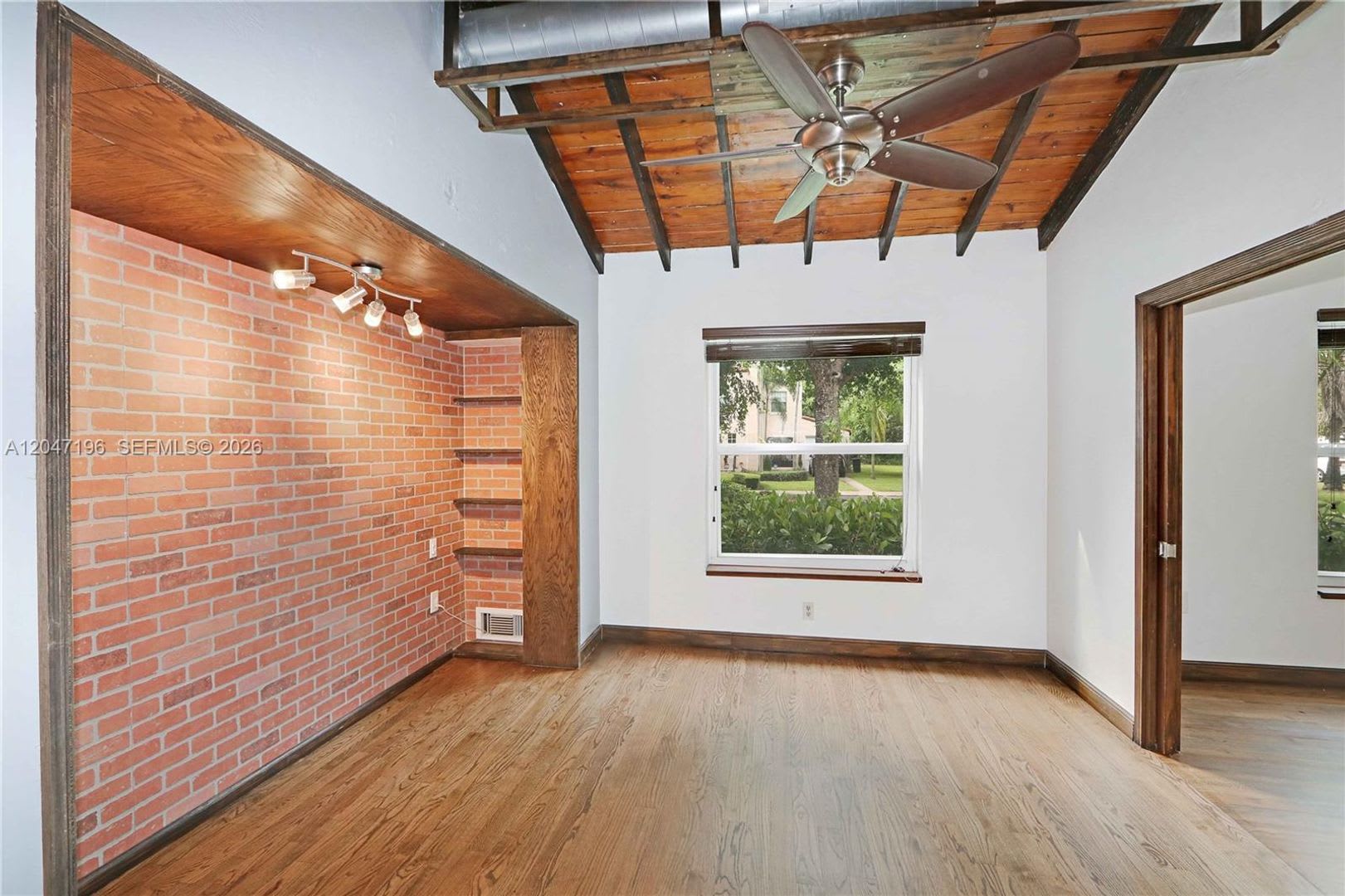 221 Camilo Avenue, Coral Gables, FL 33134 – photo 4