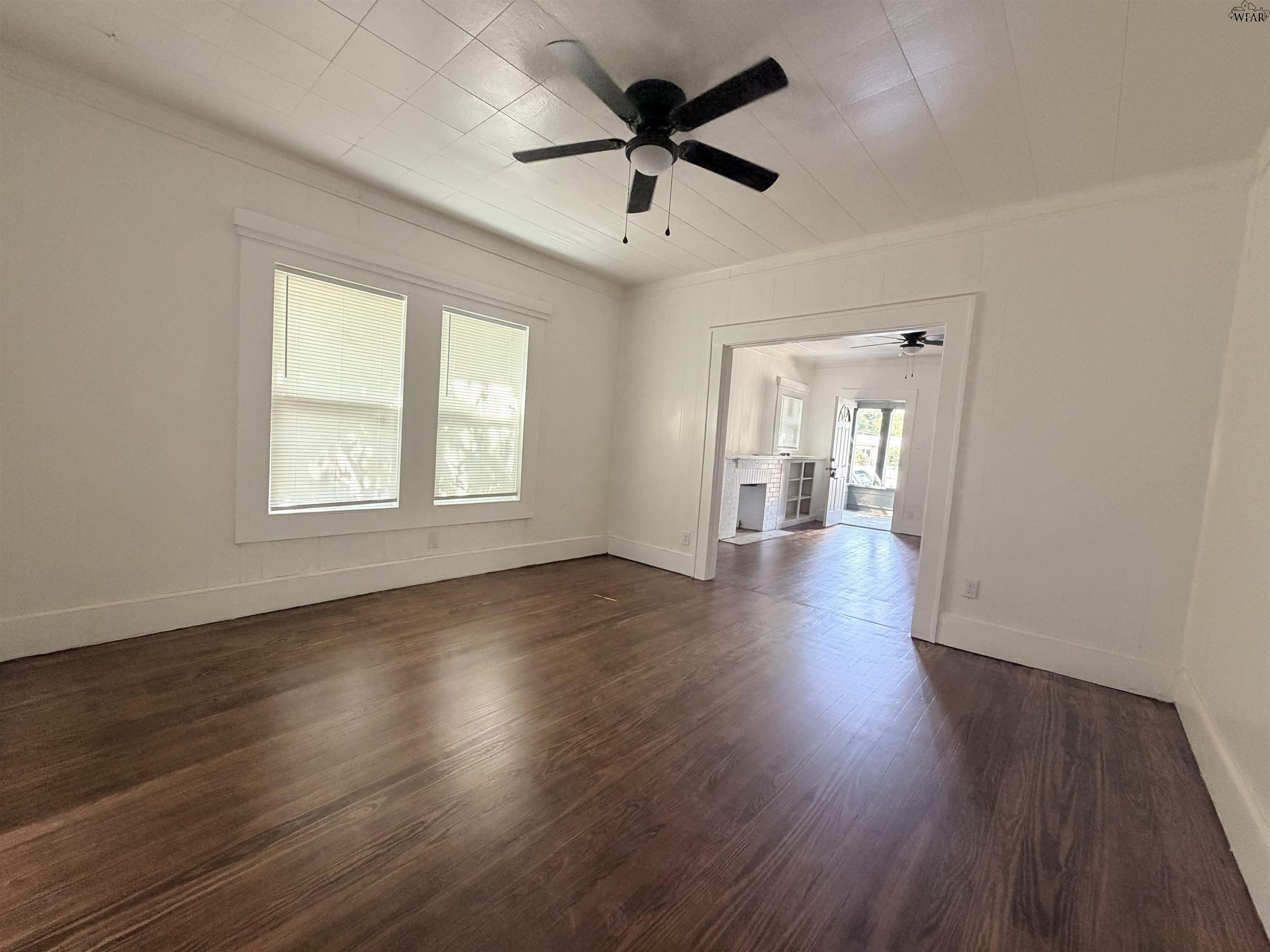2115 AVENUE F – photo 3