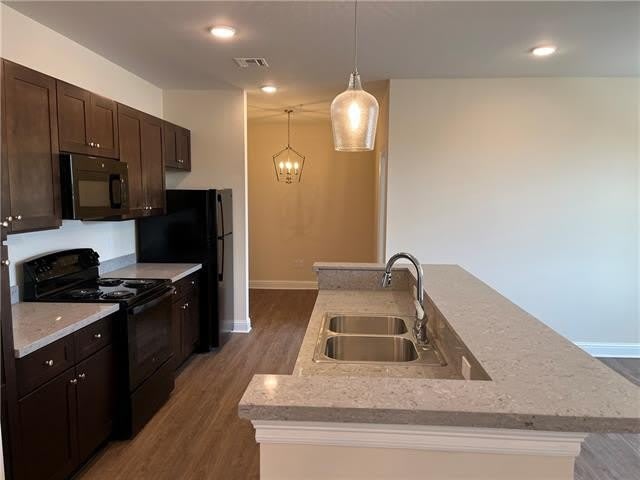 686 CENTRAL Avenue – photo 4