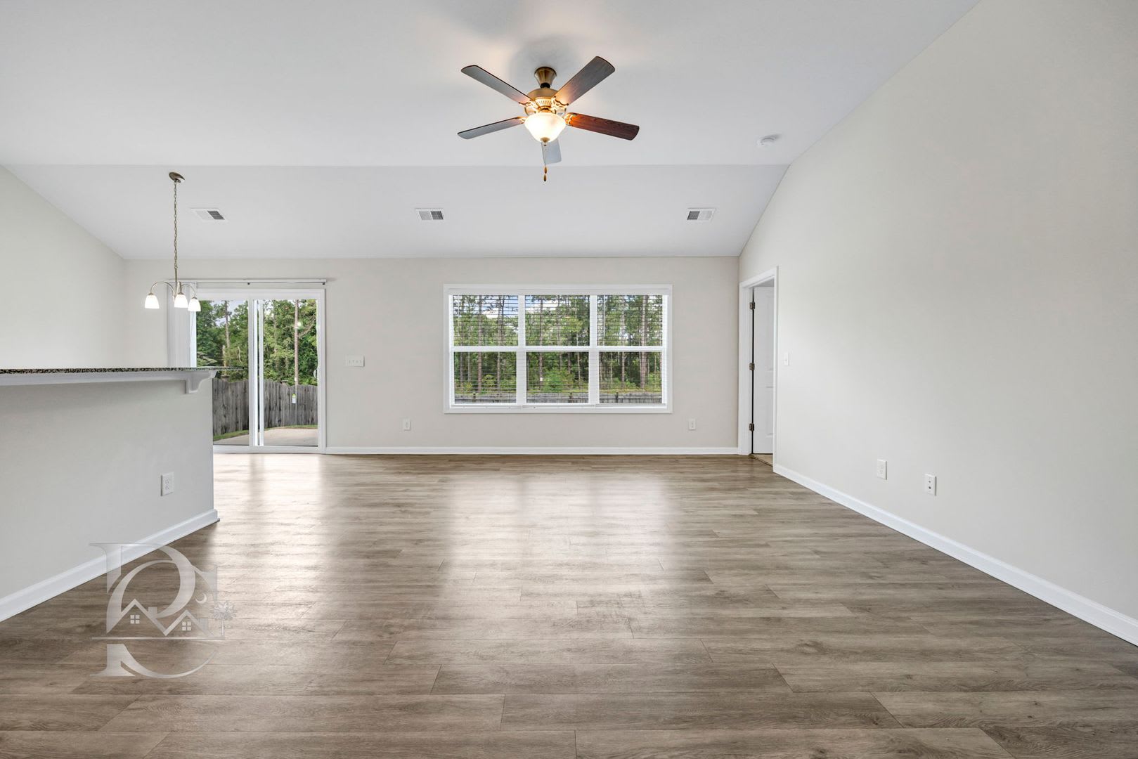 THE PERFECT HOME IN TIMMONS POND – photo 5