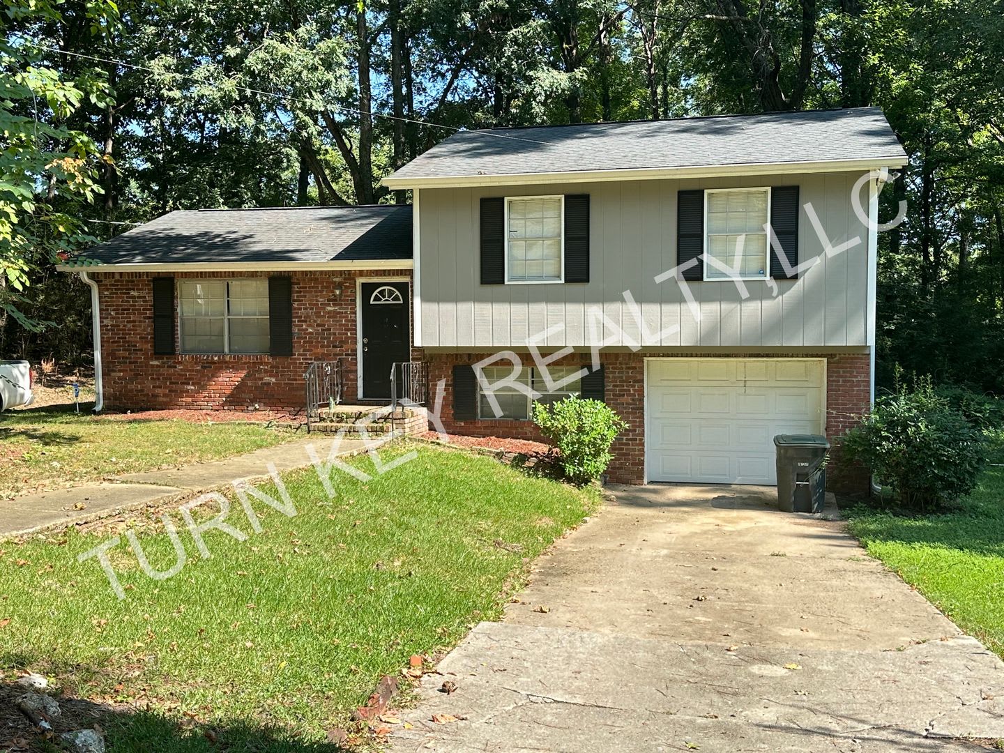 Home for rent in Huffman – photo 1