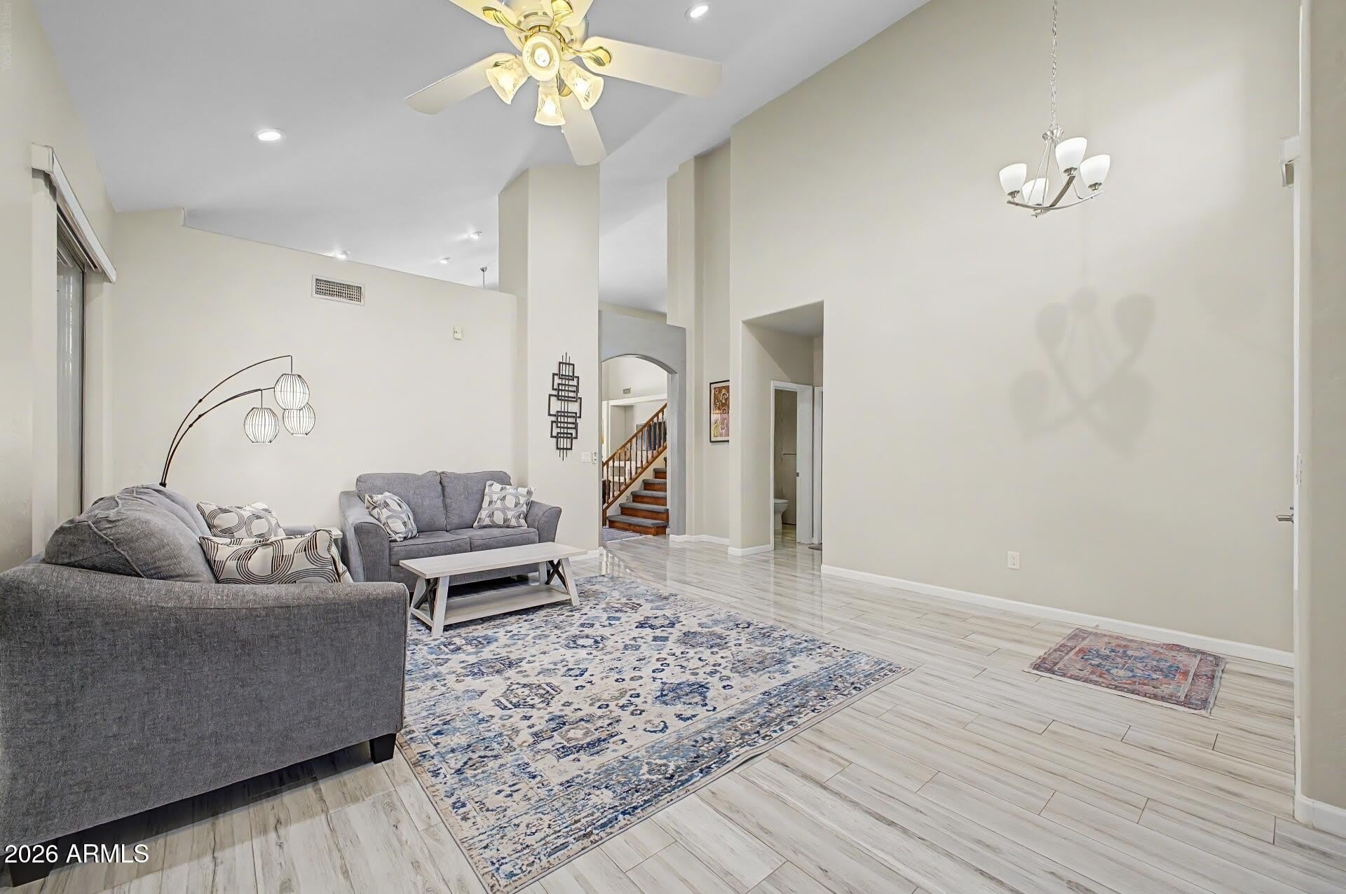 1015 E IRMA Lane – photo 5